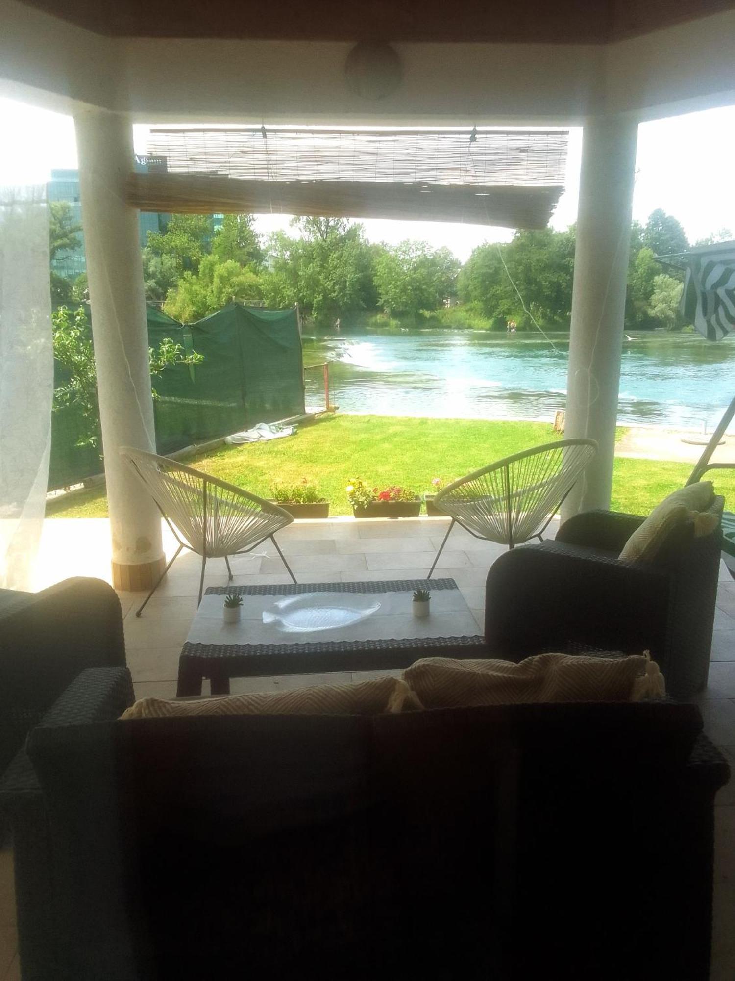 Guesthouse Una 1 Bihać Exteriör bild