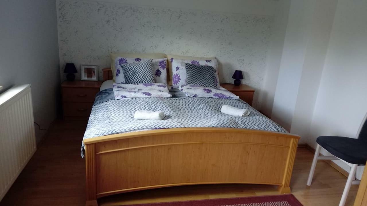 Guesthouse Una 1 Bihać Exteriör bild